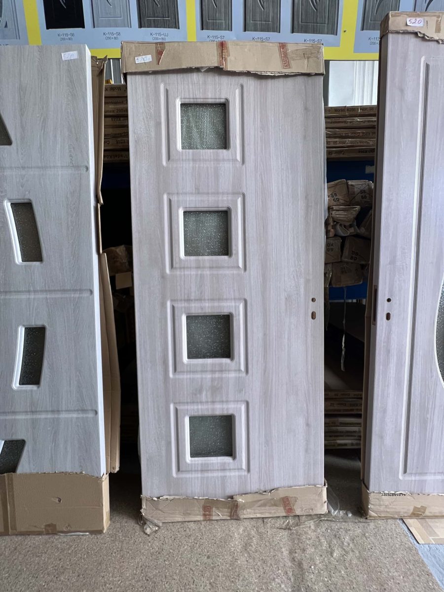 Usi de Interior Suceava Falticeni Usi potrivite pentru casa sau apartament confectionate pe trei dimesiune.
