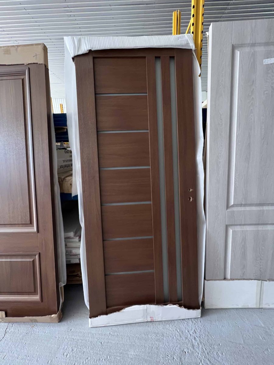 Uși Interior Rădăuți fabricate din lemn placat cu mdf.Usile sunt pe trei dimesiuni 66/76/86cm lățime si 204 cm înăltime.Sunt perfecte pentru casa sau apartament.