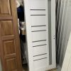 Ușă de interior lemn placată cu două straturi de MDF pentru a nu genera crăpături în timp.
