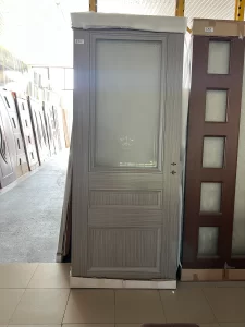 Usi din Lemn cu Livrare in Gura Humorului din depozitu din Fălticeni
