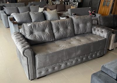 Canapea Erika cu saltea relaxa. 2550 lei, pentru camera apartament, casă.