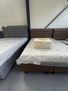 Pat Tapițat Suceava cu ladă de depozitare.Mobileaza dormitor cu paturile tapițate de la magazinul din Suceava.