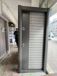 Usi Metalice Suceava