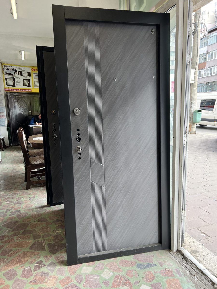 Usi Metalice Gura Humorului